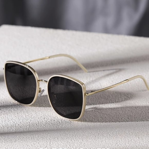 GENTLE MONSTER Accessories - NIB Gentle Monster BI Retro Oversized Sunglasses